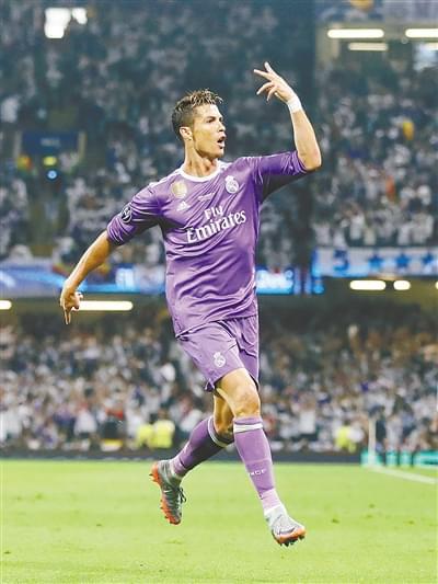 引发轩然大 引发轩然大